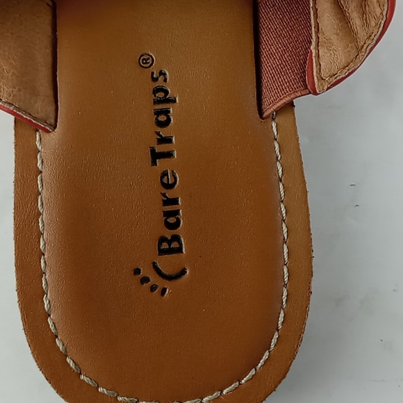 Bare Traps Thong Sandals - Picture 7 of 8